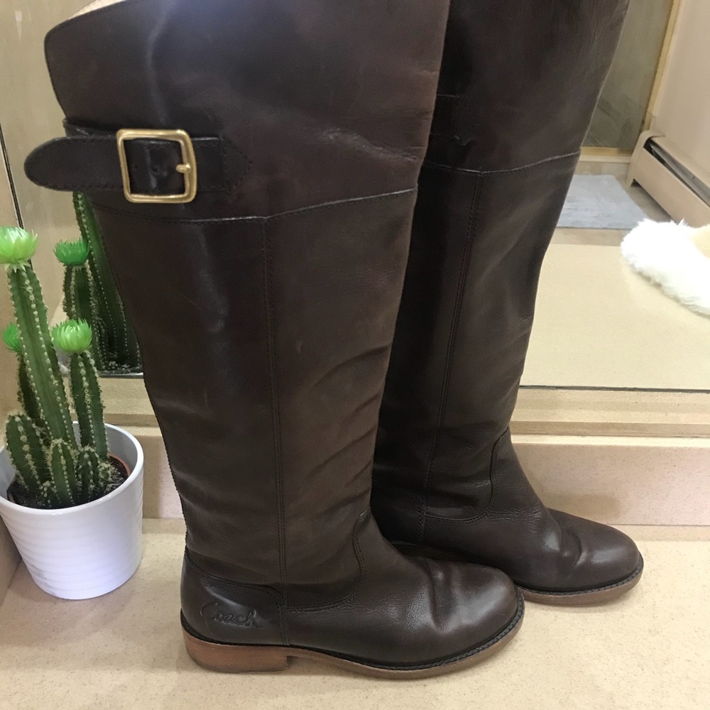 Coach boots